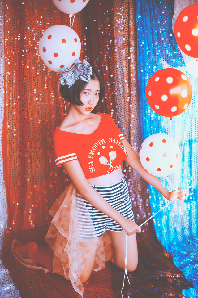 俏皮女子私房搞怪图  第18张