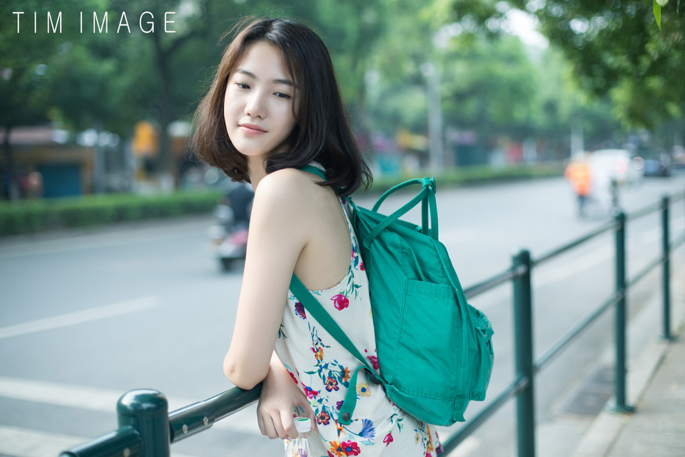 短发美女清凉一夏写真  第6张