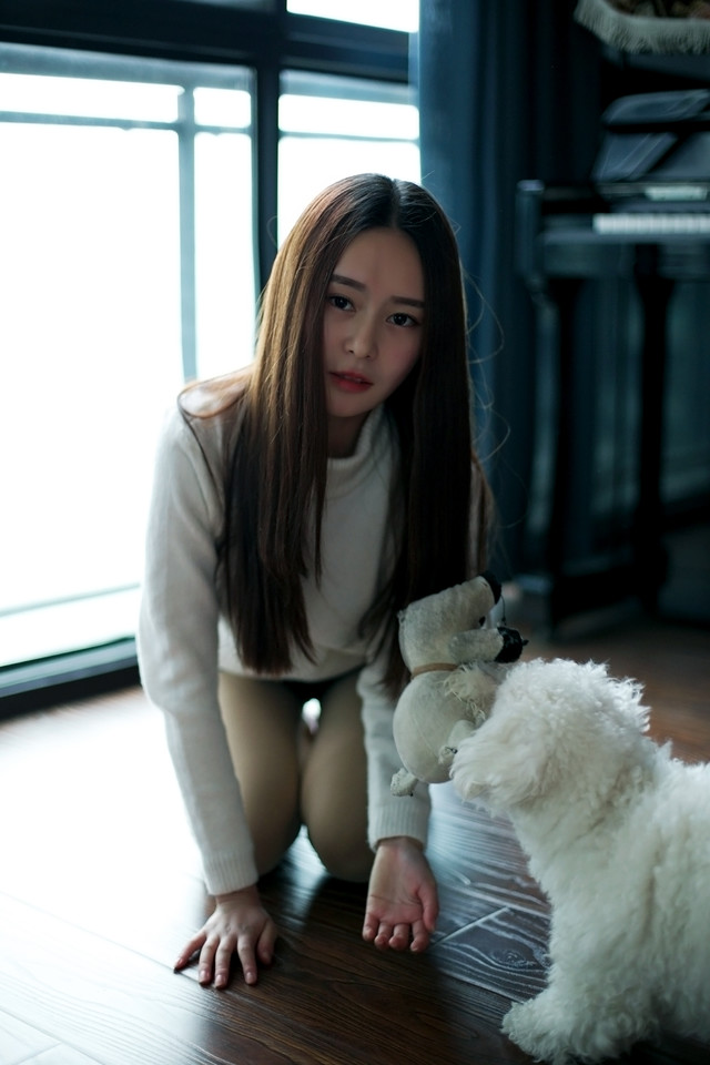 唯美女子熟女迷人写真  第1张