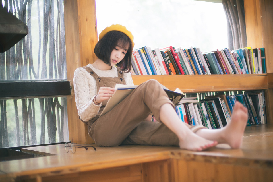 背带裤女子的书馆开学季的到来  第7张