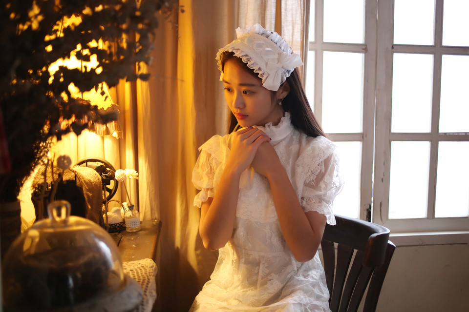 素颜女子私房靓丽俏皮图  第1张