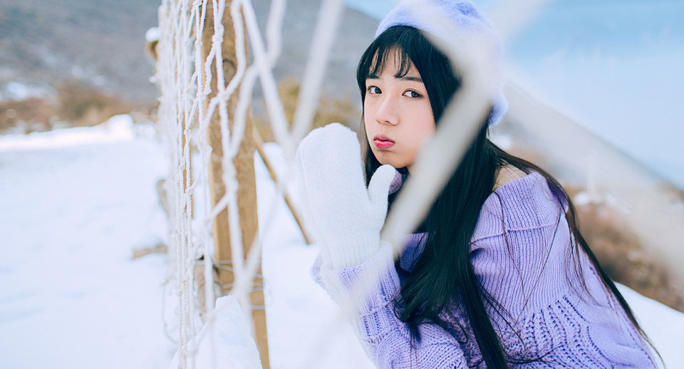 雪地清纯妹子私房照  第9张