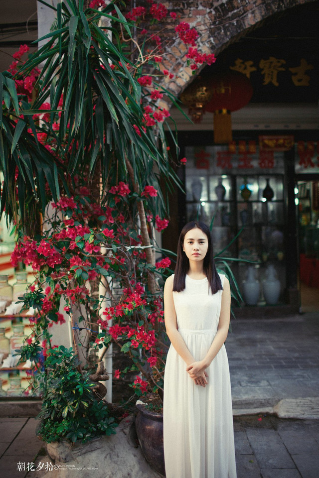 时光静默的清纯甜美女子  第7张