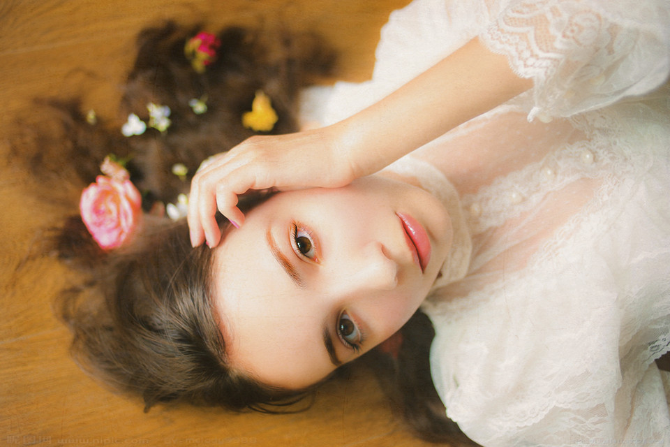 外国美女私房迷人靓照  第5张