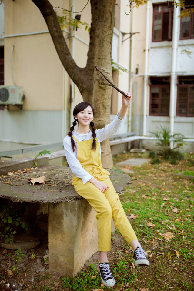 秋日清纯美女迷人图  第3张