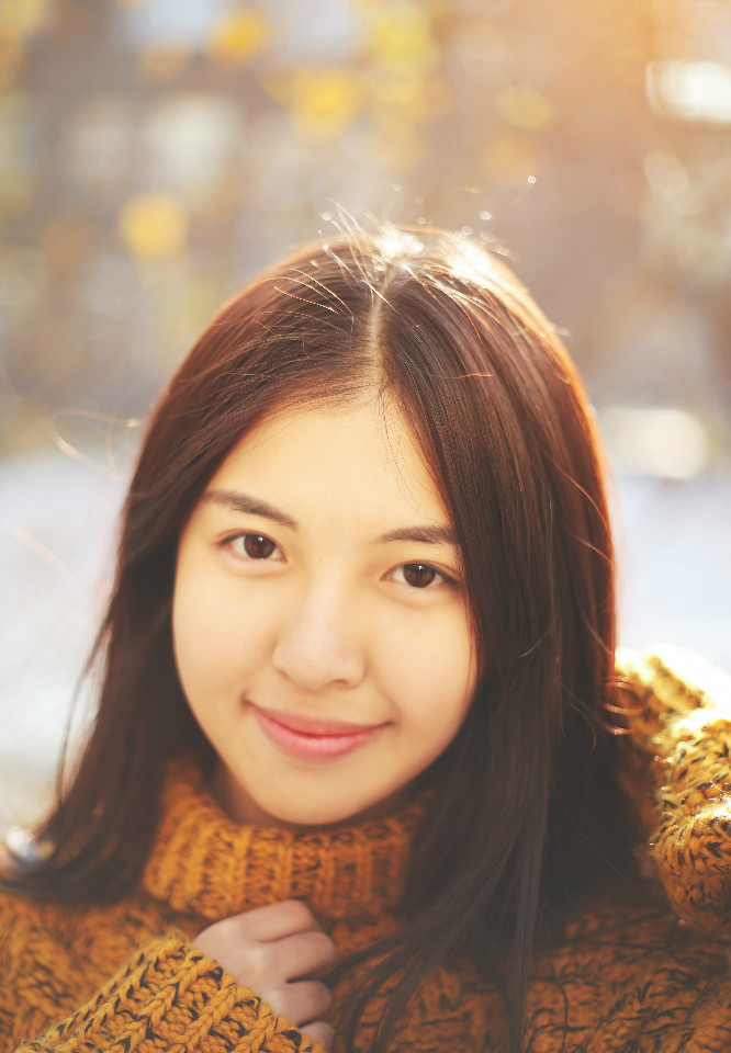 深秋暖阳下清纯甜美姑娘  第11张