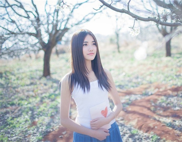 清纯校花的唯美生活照  第6张