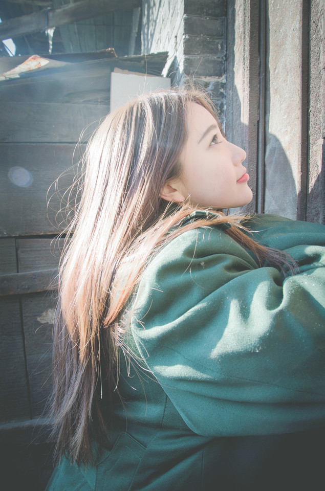 冬日长发清纯漂亮美女  第7张