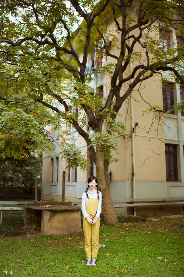 秋日清纯美女迷人图  第15张