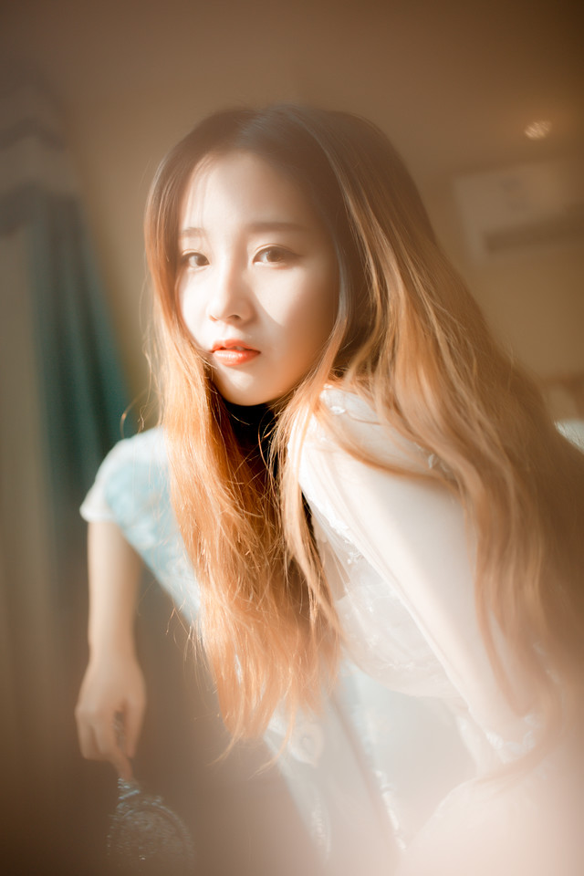 白裙少女私房清纯迷人图  第8张