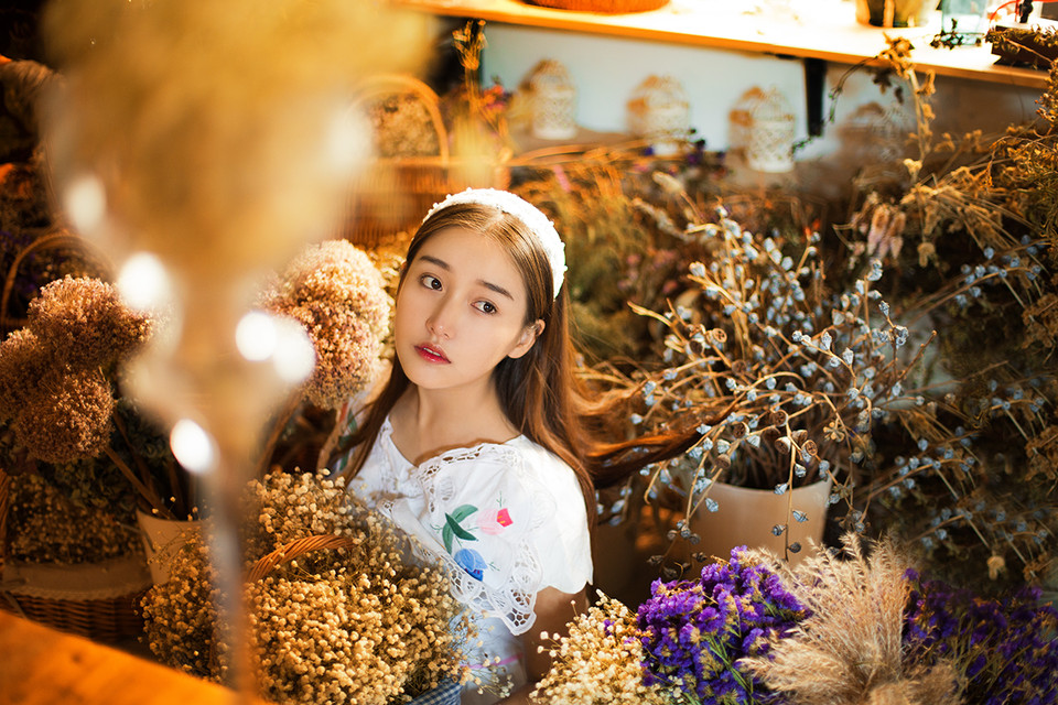 梦境女子唯美迷人写真  第4张