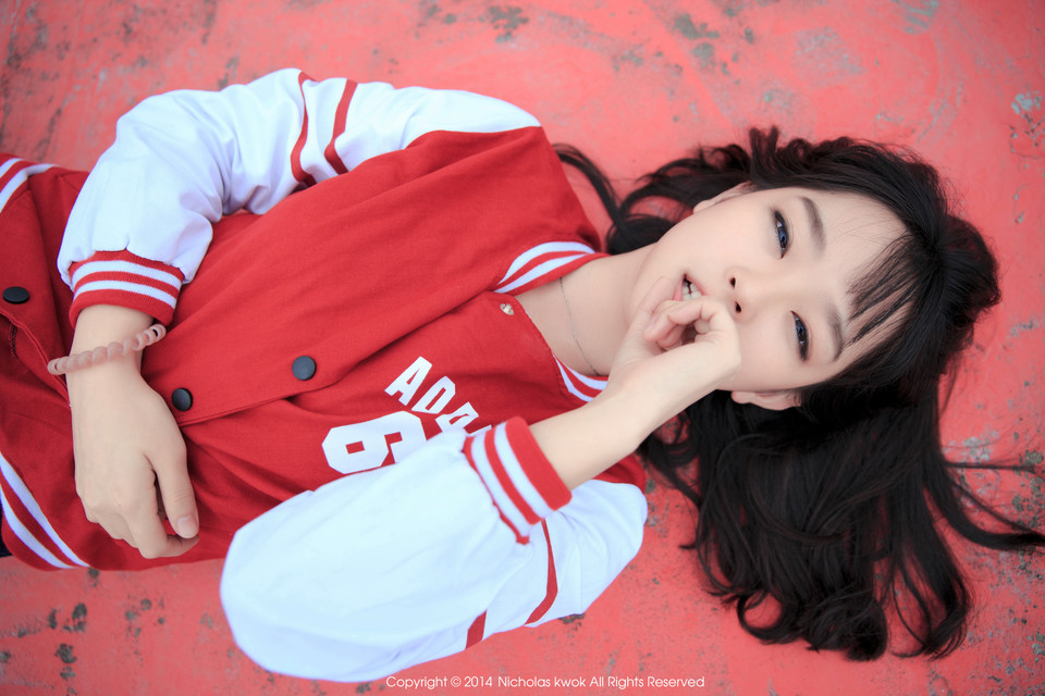 甜美女子的清纯写真图  第10张