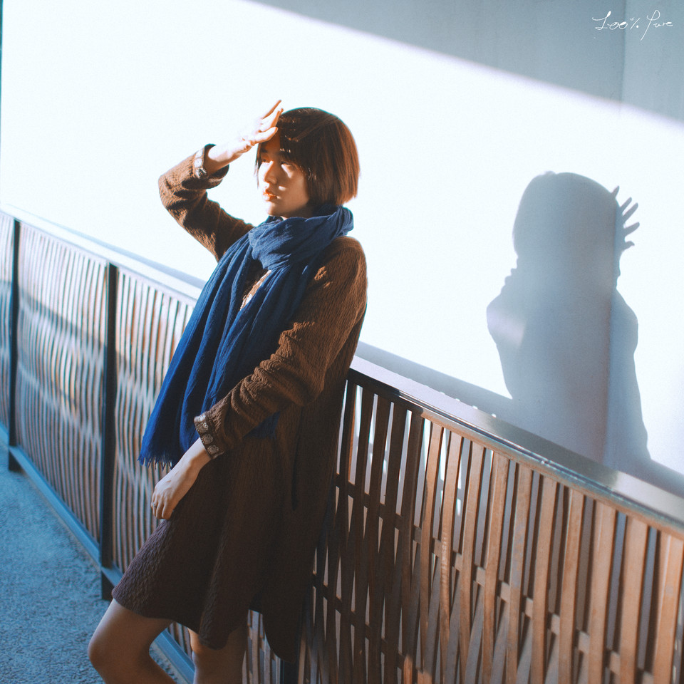 短发女子的清纯唯美写真图  第10张