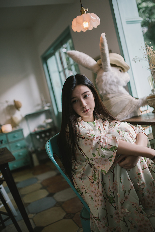 碎花美眉私房迷人清纯图片  第9张