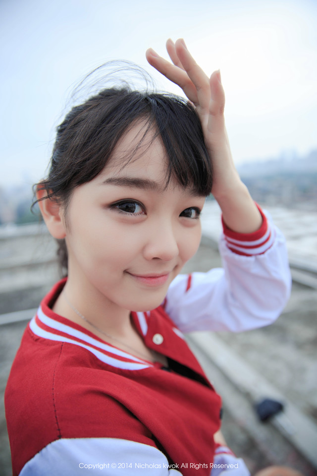 甜美女子的清纯写真图  第12张